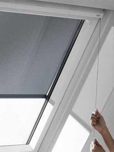 Buitenzonwering-koord-Velux.jpg